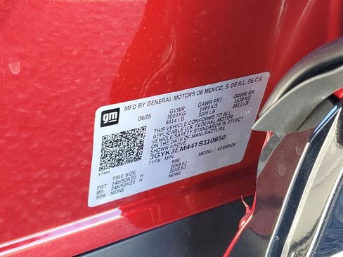 New 2026 Cadillac Optiq Sport 1 w/ LPO, Floor Liner Package image 36