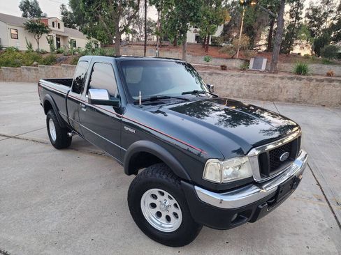 Used 2005 Ford Ranger FX4 AWD/4WD image 2