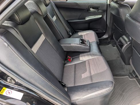 Used 2013 Toyota Camry SE FWD image 5