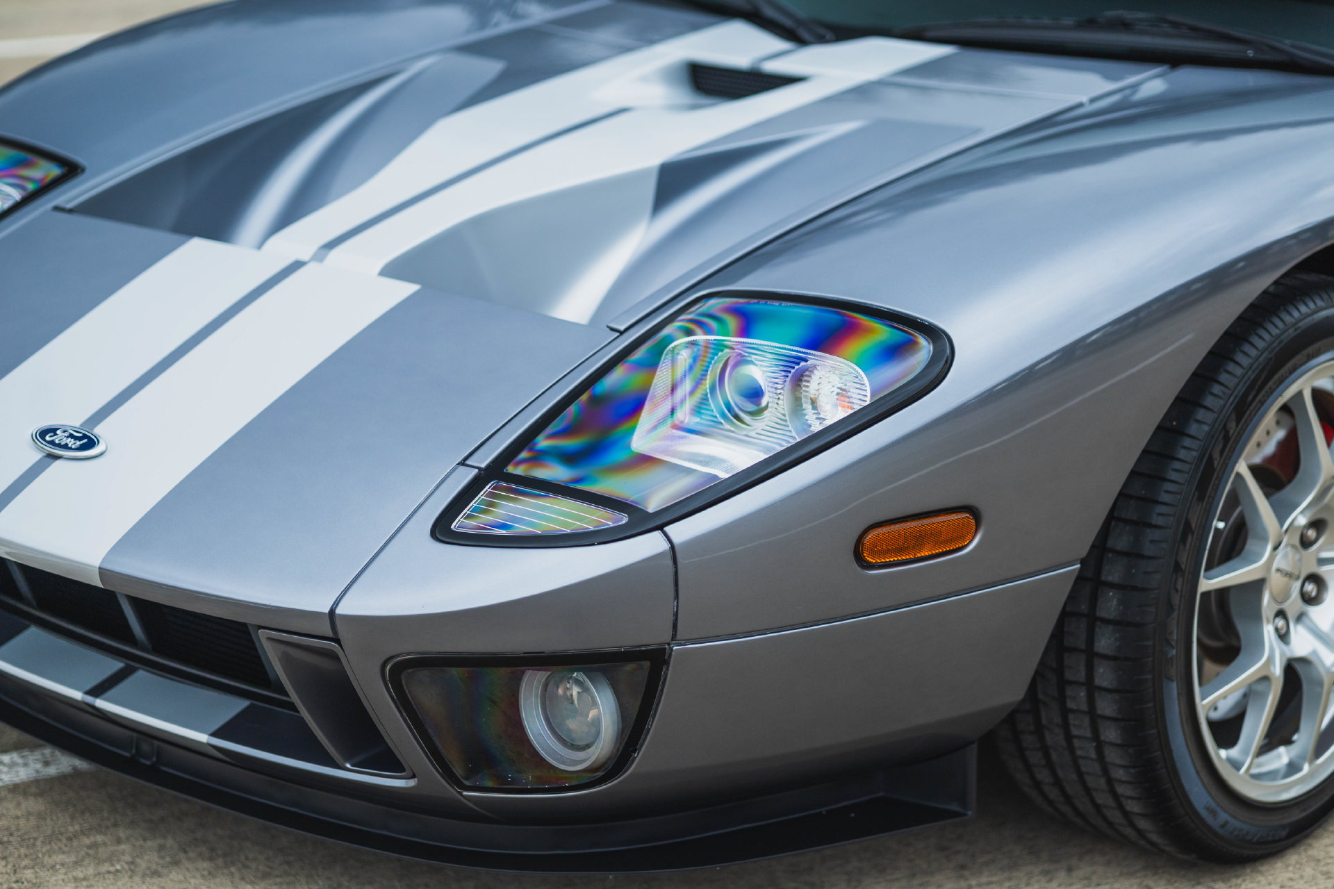 Used 2006 Ford GT RWD image 43