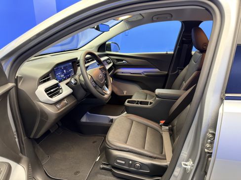 New 2027 Chevrolet Bolt RS FWD image 13