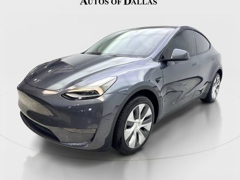 Used 2023 Tesla Model Y Long Range AWD/4WD image 2