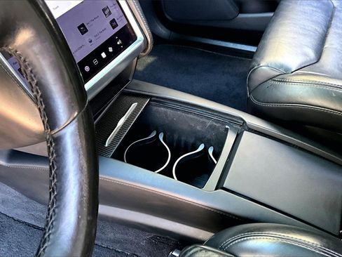 Used 2017 Tesla Model X 90D image 15