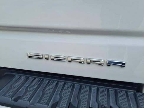 Used 2023 GMC Sierra 1500 Denali w/ Technology Package image 8
