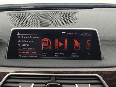 Used 2020 BMW 750i xDrive w/ Luxury Rear Seating Package image 34