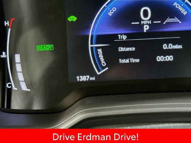 Certified 2026 Toyota Corolla LE FWD image 32