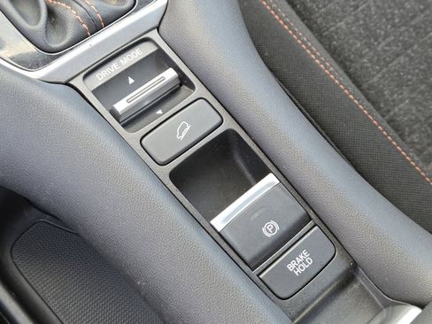 Used 2023 Honda HR-V Sport image 10