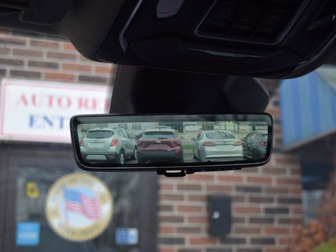 Used 2021 Jeep Grand Cherokee L Limited w/ Luxury Tech Group II image 17