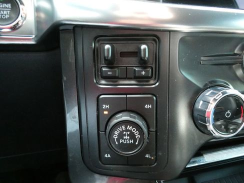 Used 2022 Ford F150 Lariat AWD/4WD image 26
