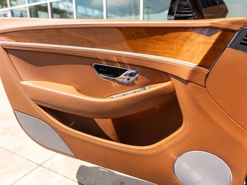 Certified 2022 Bentley Continental GT AWD/4WD image 39