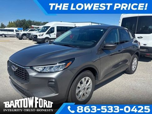 Used 2025 Ford Escape Active w/ Tech Pack #1 FWD image 1