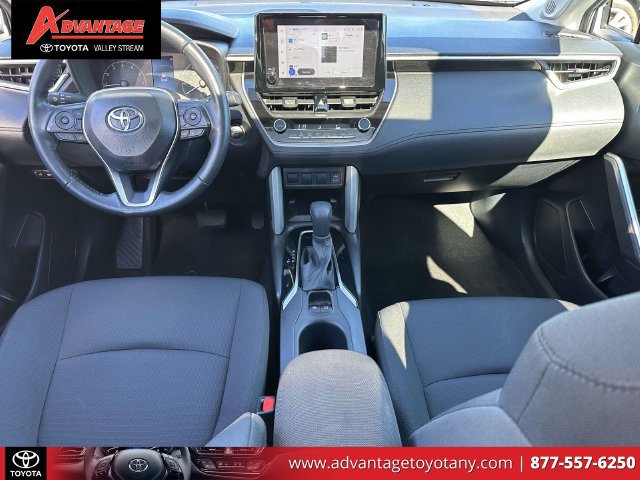 Certified 2024 Toyota Corolla Cross LE w/ Moonroof Package AWD/4WD image 16