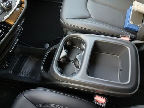 New 2026 Chrysler Pacifica Select image 22