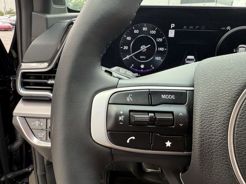 New 2025 Kia Sportage SX image 24