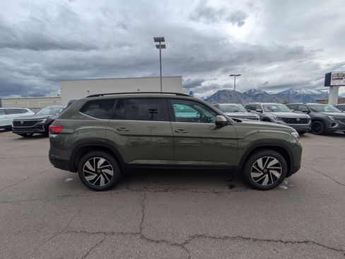 New 2026 Volkswagen Atlas SE AWD/4WD image 2