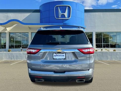 Used 2019 Chevrolet Traverse Premier w/ LPO, Floor Liner Package image 3