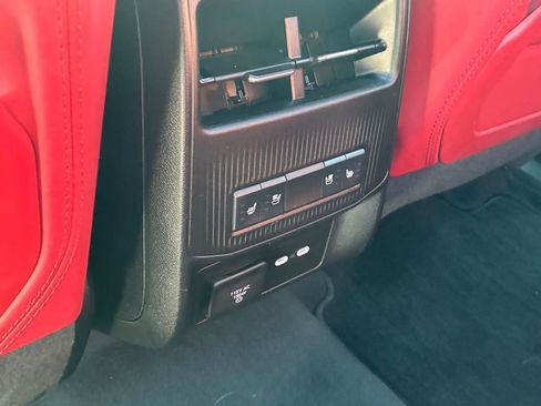 Used 2024 Jeep Wagoneer Launch Edition image 15