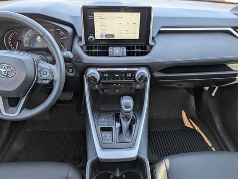 Used 2024 Toyota RAV4 XLE Premium image 7