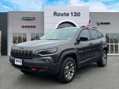 Used 2023 Jeep Cherokee Trailhawk image 2