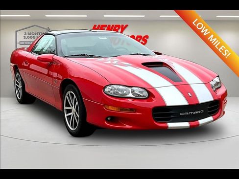 Used 2002 Chevrolet Camaro Z28 w/ SS Performance/Appearance Pkg RWD image 1