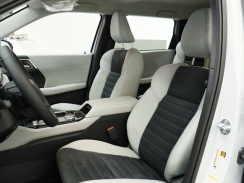New 2026 Mitsubishi Outlander SE FWD image 7