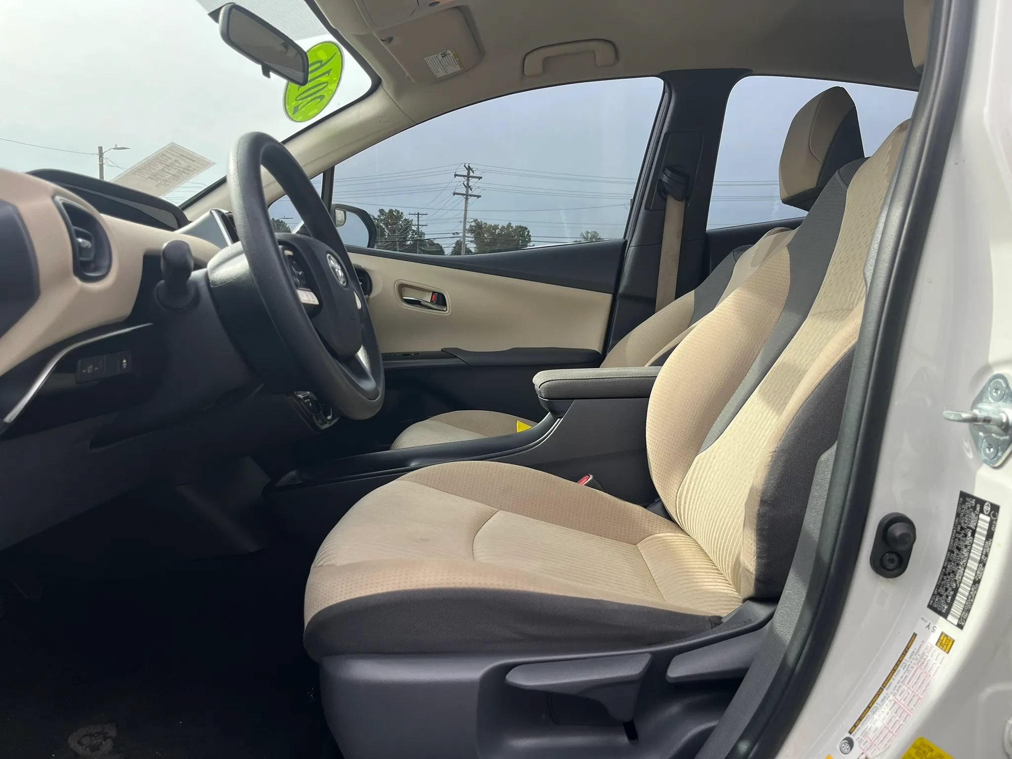 Used 2016 Toyota Prius Two FWD image 12