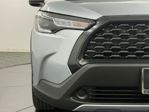Certified 2023 Toyota Corolla Cross L FWD image 9