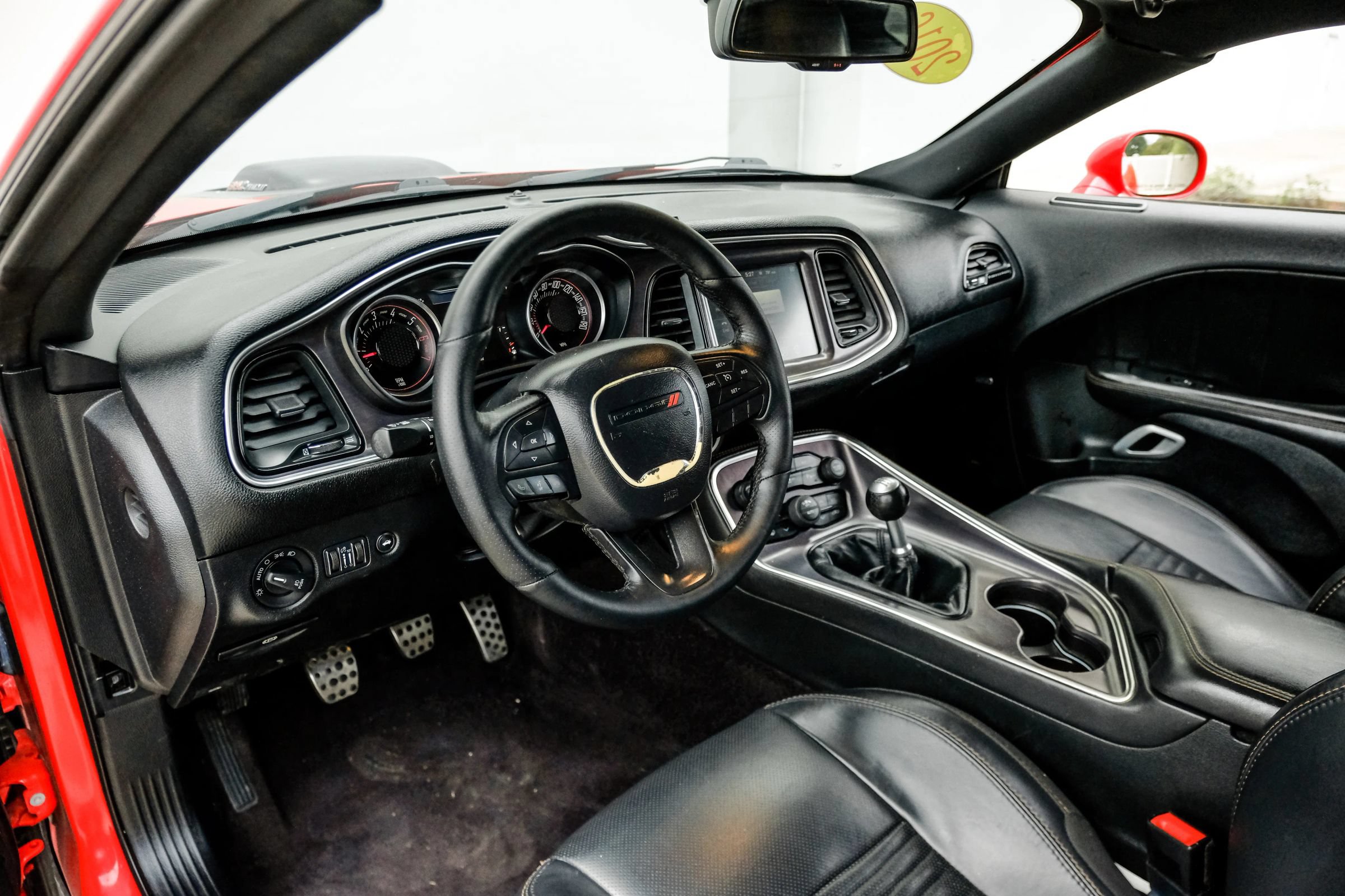 Used 2016 Dodge Challenger R/T Scat Pack RWD image 3