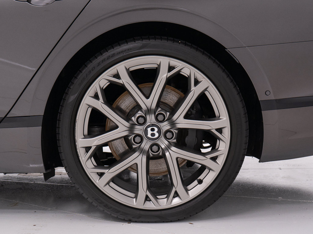 Used 2024 Bentley Flying Spur W12 AWD/4WD image 46