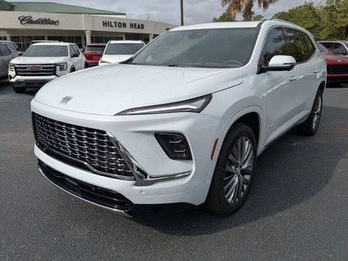 New 2026 Buick Enclave Avenir w/ Super Cruise Package image 8