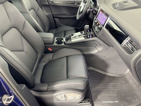Certified 2026 Porsche Macan AWD/4WD image 29