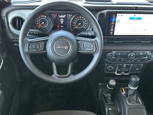 New 2026 Jeep Gladiator Sport AWD/4WD image 13