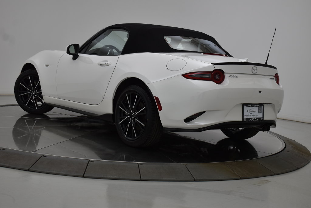 Used 2025 MAZDA MX-5 Miata Grand Touring w/ Appearance Package RWD image 6