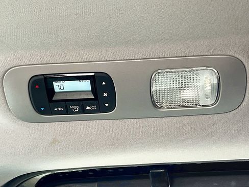 Used 2023 Honda Odyssey EX-L image 25