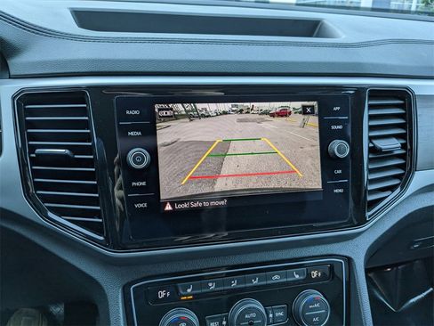 Certified 2023 Volkswagen Atlas SE image 26