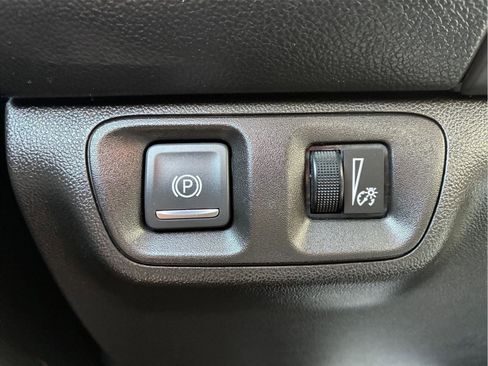 Used 2022 GMC Acadia AT4 w/ Trailering Package AWD/4WD image 23