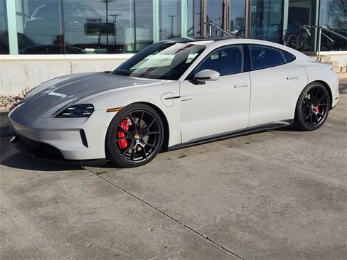 New 2025 Porsche Taycan GTS image 1