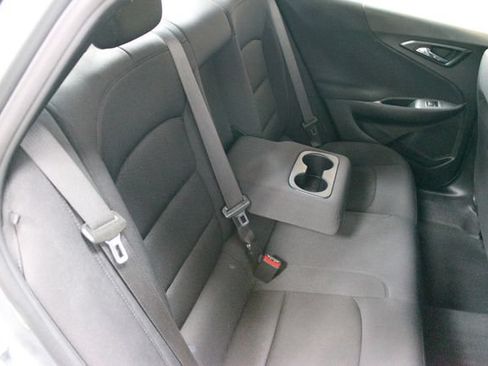 Used 2023 Chevrolet Malibu LT FWD image 9