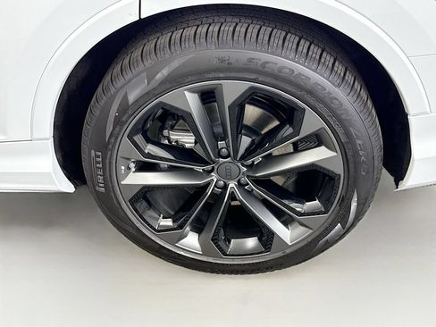 Used 2026 Audi Q7 3.0T Premium Plus AWD/4WD image 30