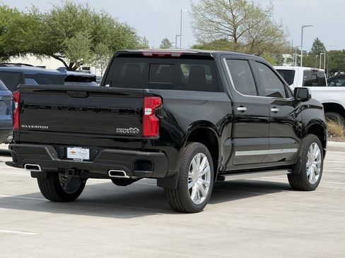 New 2026 Chevrolet Silverado 1500 High Country AWD/4WD image 4