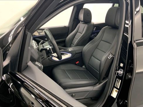 Certified 2024 Mercedes-Benz GLS 450 4MATIC image 21