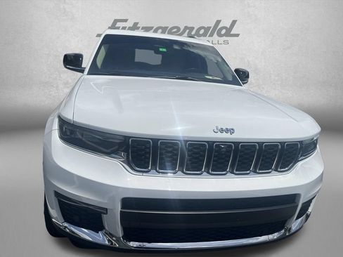 Used 2021 Jeep Grand Cherokee L Limited w/ Luxury Tech Group II AWD/4WD image 2