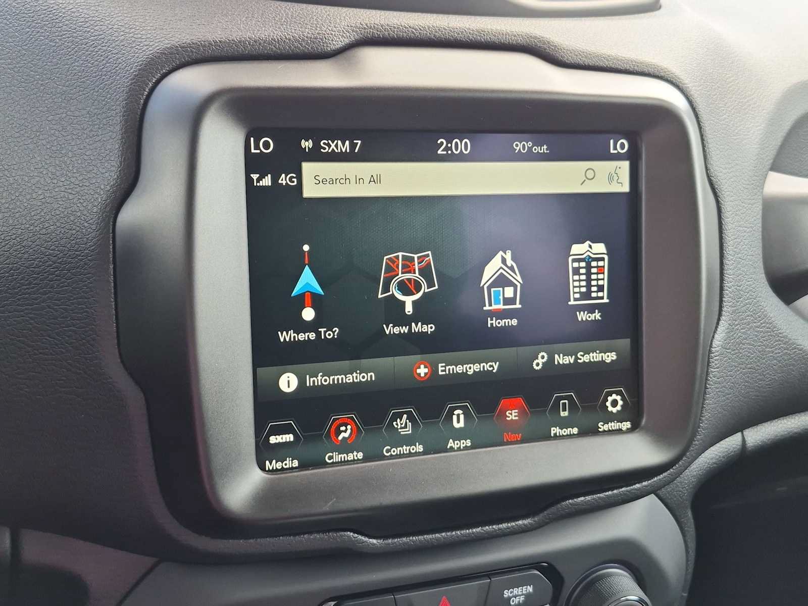 Used 2023 Jeep Renegade Latitude w/ Premium Group AWD/4WD image 29