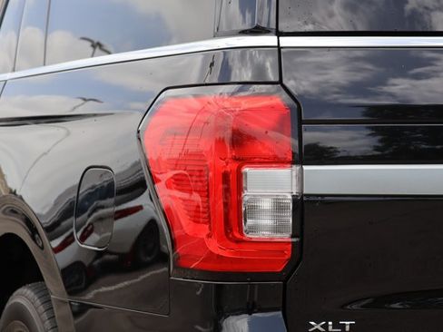 Used 2022 Ford Expedition Max XLT AWD/4WD image 11