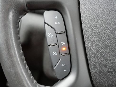 Used 2016 Buick Enclave Leather image 25