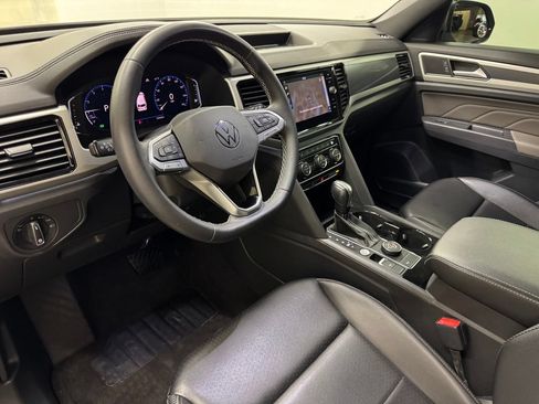 Used 2021 Volkswagen Atlas Cross Sport SEL AWD/4WD image 16