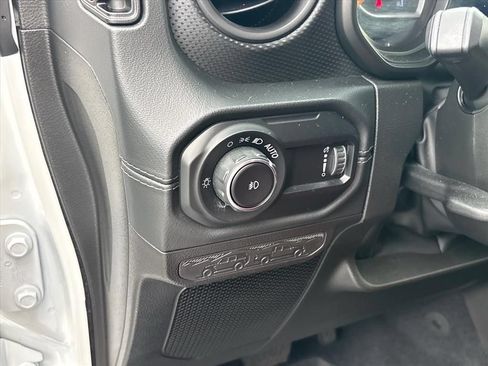 Used 2024 Jeep Wrangler Unlimited Rubicon 392 AWD/4WD image 7