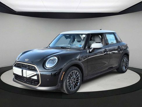 New 2026 MINI Cooper 4-Door Hardtop image 4