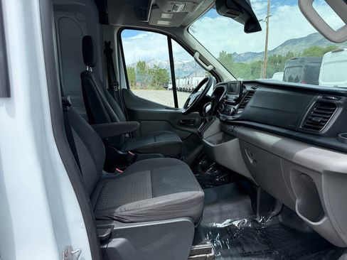 Used 2020 Ford Transit 250 Medium Roof AWD image 17