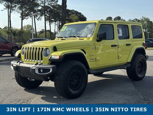 Used 2023 Jeep Wrangler Unlimited Sahara AWD/4WD image 5